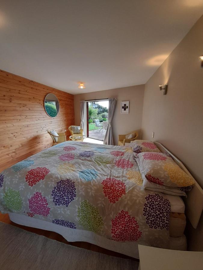 Abel Tasman Kaiteriteri Garden & Sea View Apartment three bedrooms available - B&B Kaiteriteri