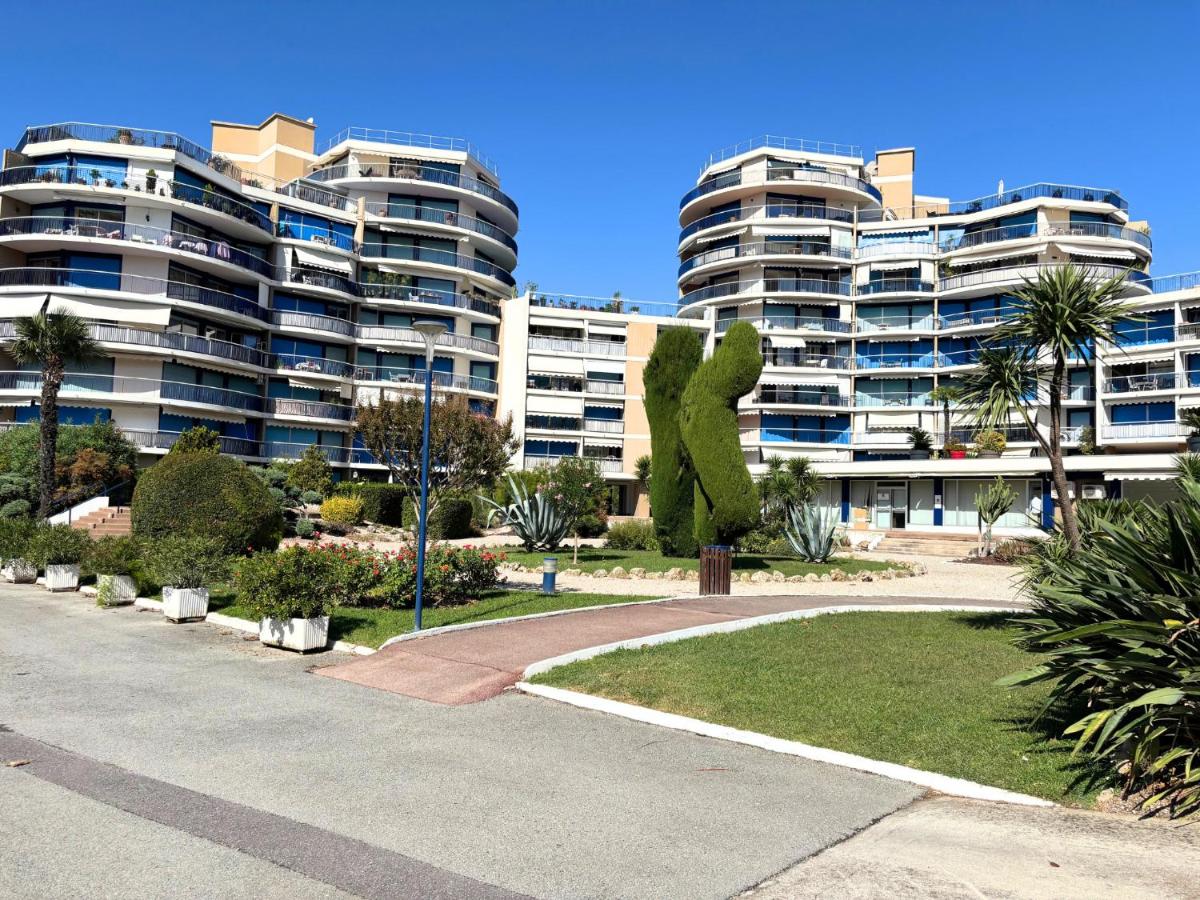 Studio cosy avec piscine Mandelieu La Napoule - B&B Mandelieu-la-Napoule