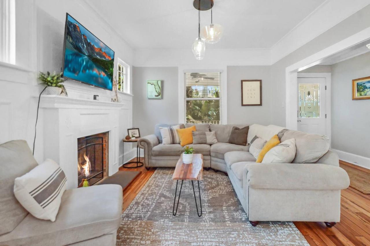 SaraCasa - First Floor House 2Br/1.5Bath - B&B Saint Augustine