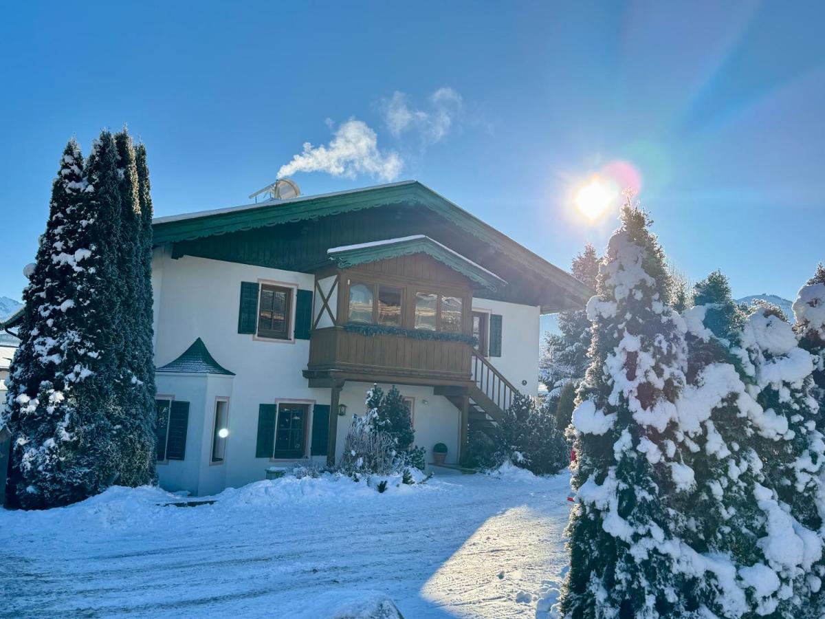 LISIS ChaletSuite neben Skischule Reith - B&B Kitzbühel