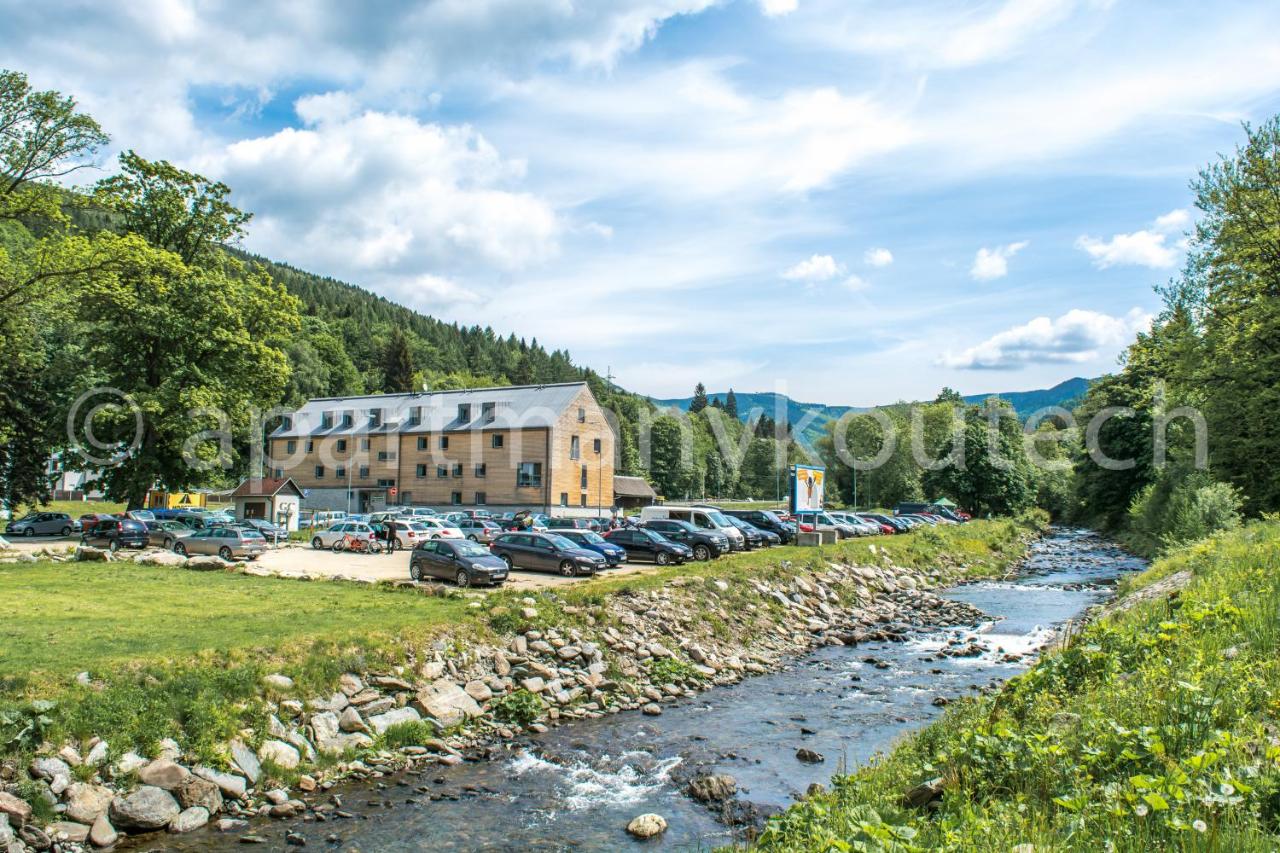 Apartmán v Koutech - B&B