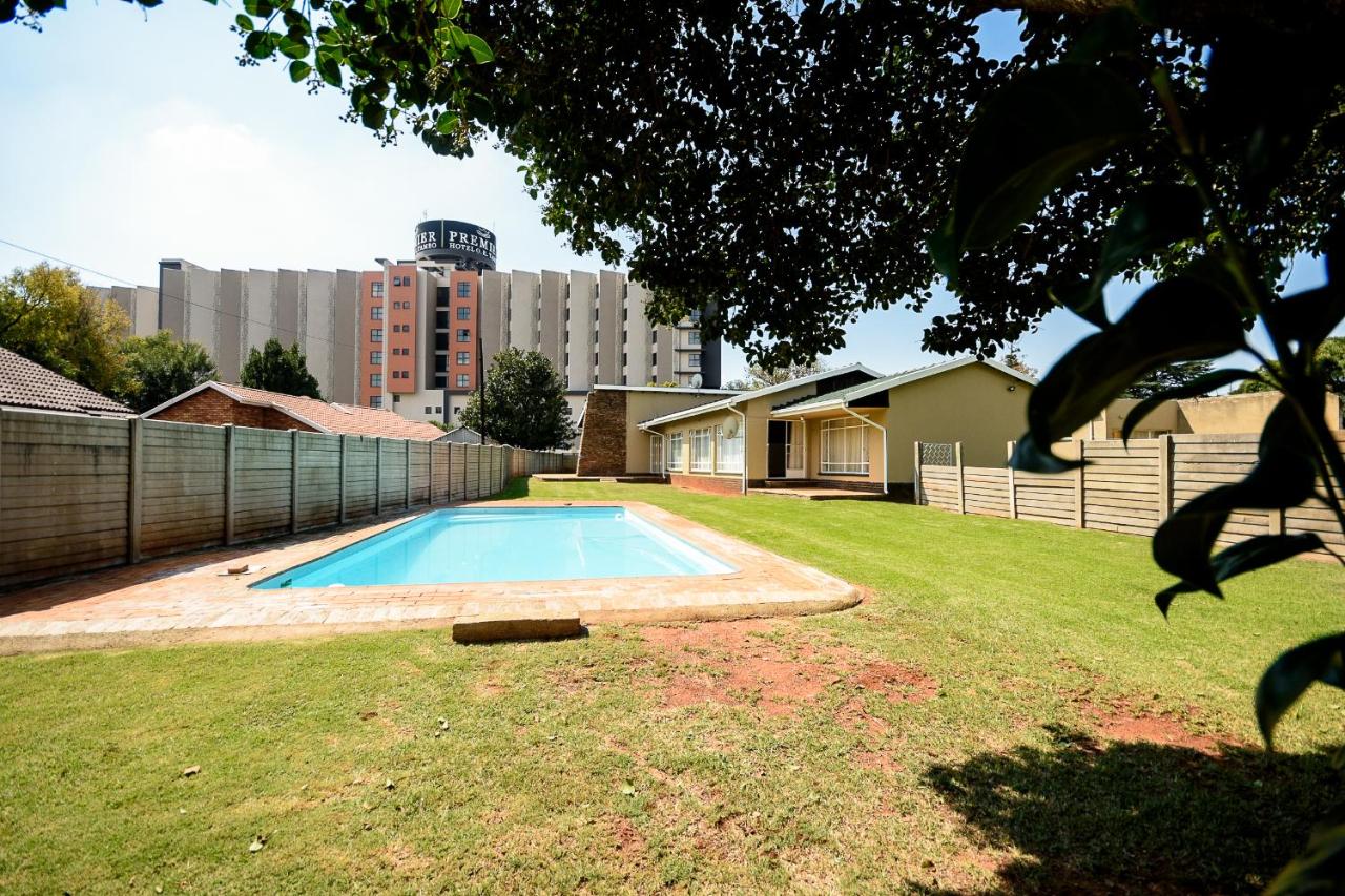 Airport Guest House - B&B Kempton Park