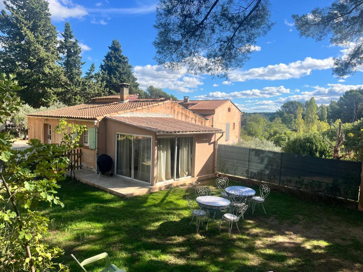 Aix-en-Provence, Maison provençale au calme de la campagne avec Spa et Clim - B&B Aix-en-Provence