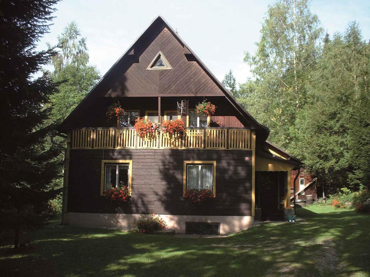 Holiday home in Dolni Dvur 2374 - B&B Dolní Dvůr