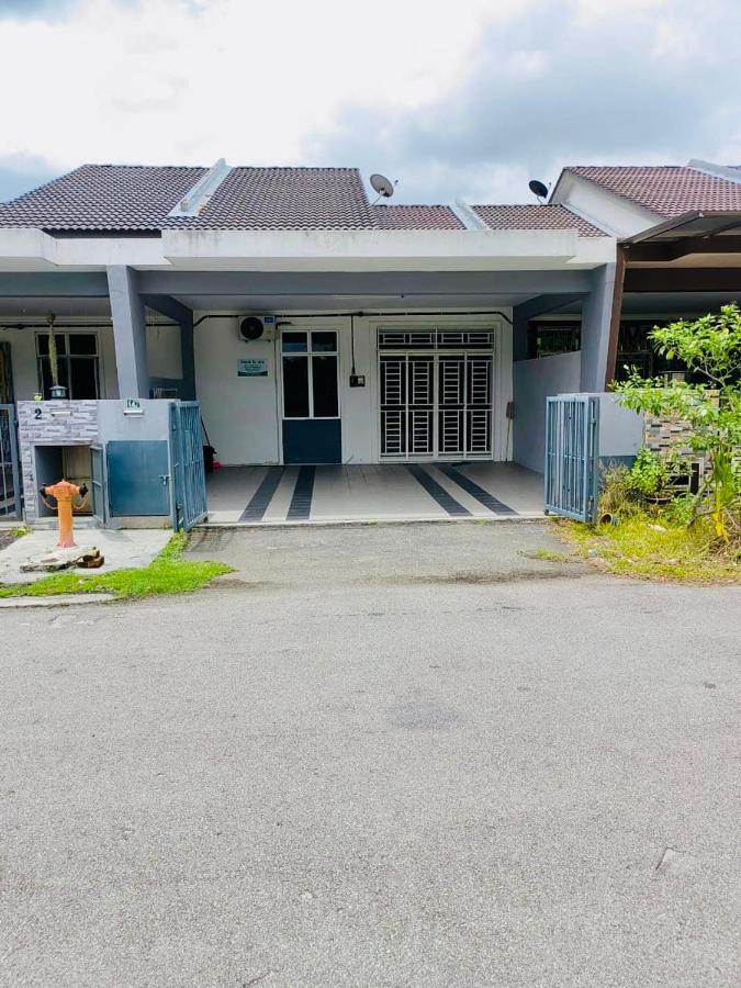 Homestay Rumahku Jana - B&B Kamunting