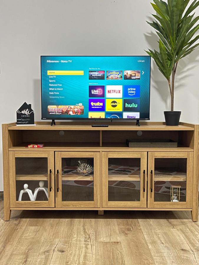 Cozy first floor, 1bed 1bath Near Airport, Cleveland Clinic, Downtown Cleveland - B&B Cleveland