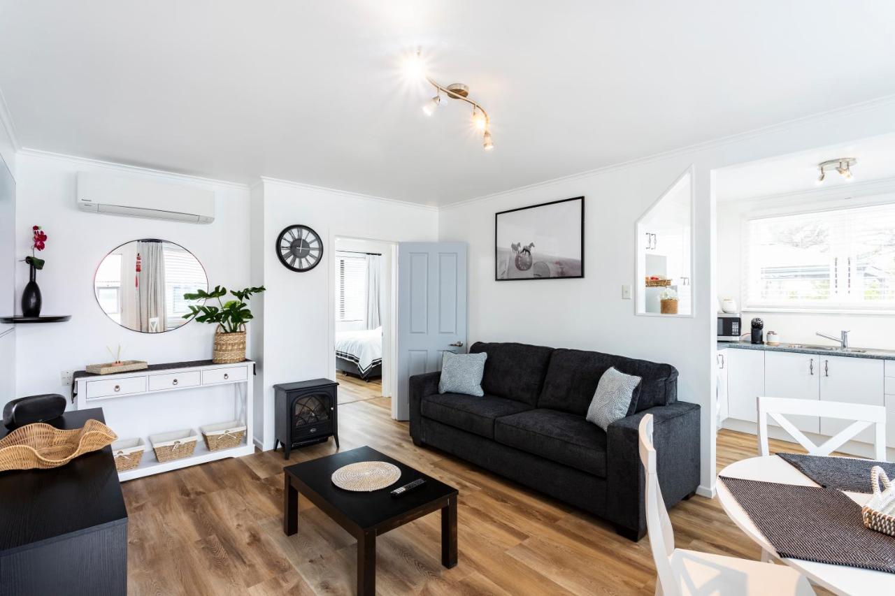Matahari Apartments and Villas - B&B Upper Hutt