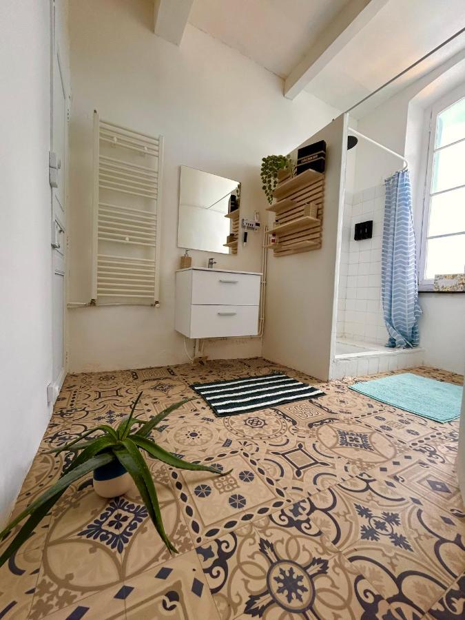 Standaard Tweepersoonskamer met Gedeelde Badkamer