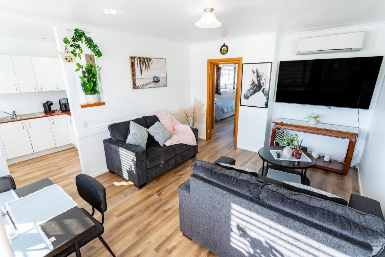 Deluxe Two-Bedroom Apartment