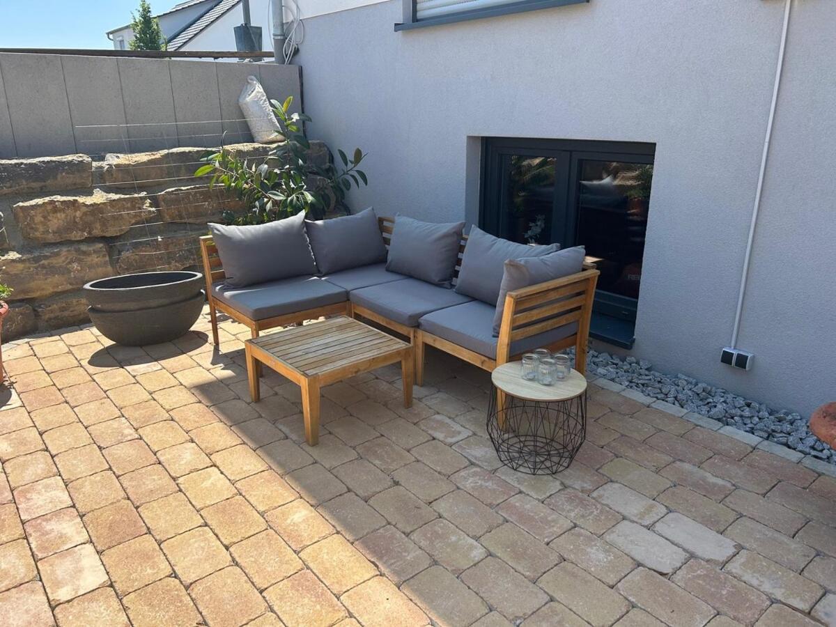 Schönes Apartment mit Doppel- oder 2 Einzelbetten 2 Per -Sophie-Scholl-Str 4 in 71717 Beilstein - B&B Beilstein