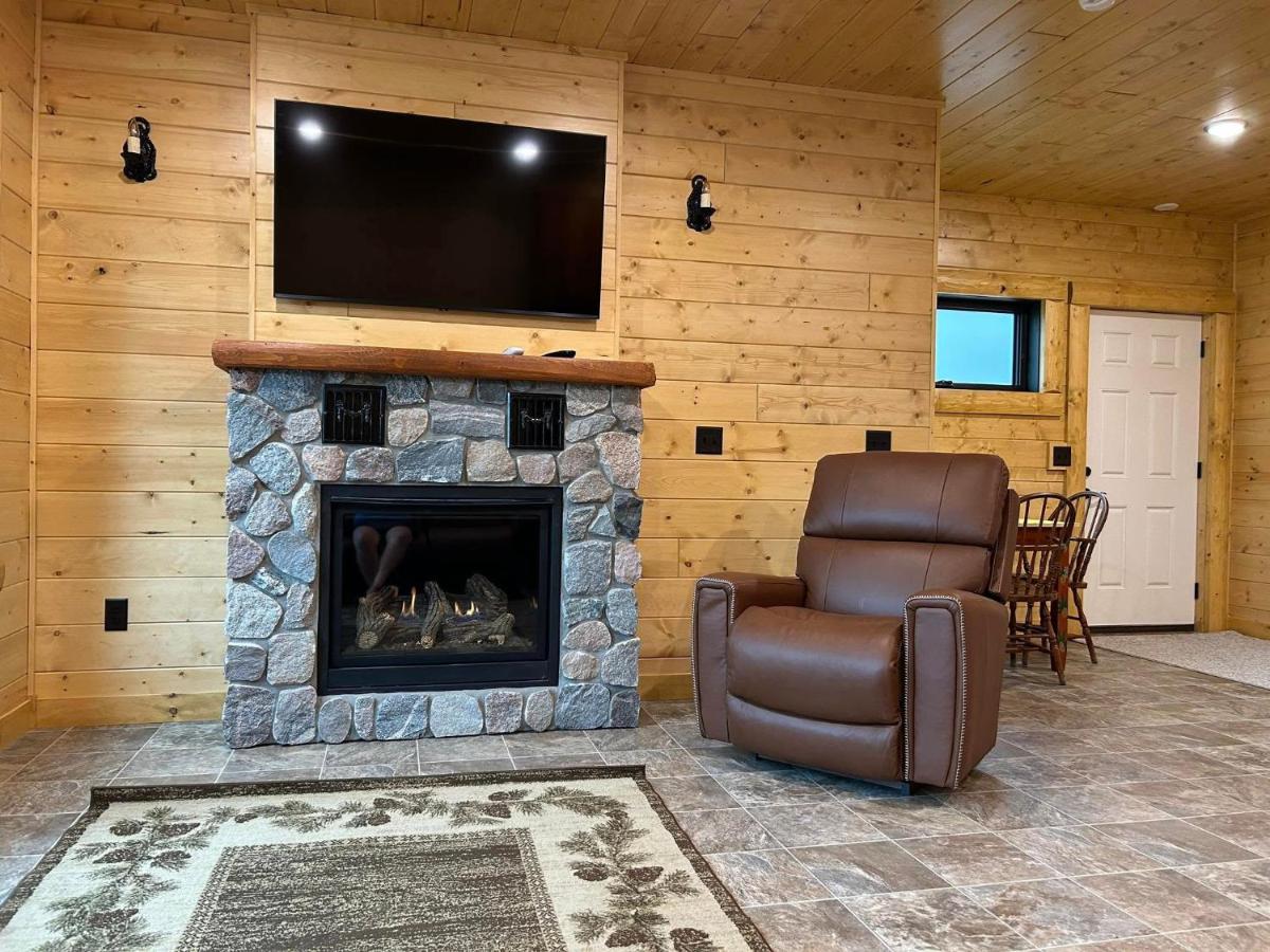 Cedar Studio at Pine Cone Lodge - B&B Park Rapids