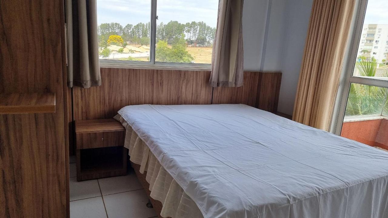 Apartment with Pool View