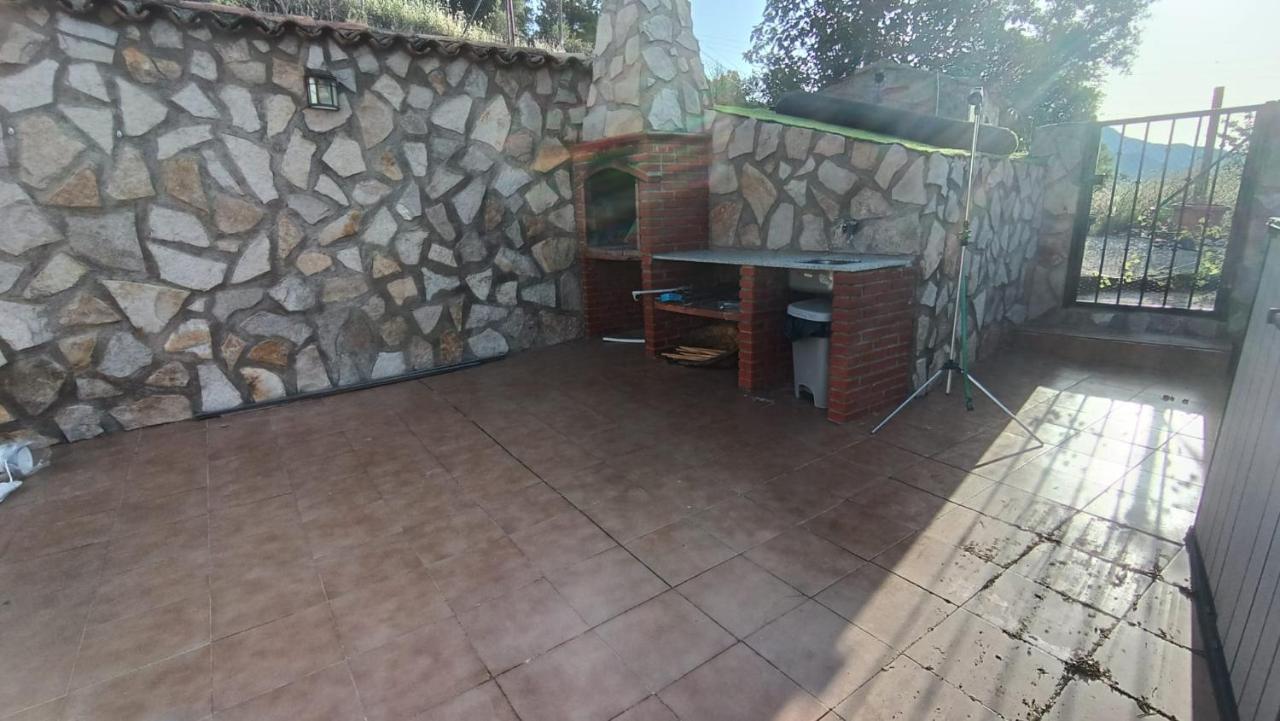Casa Rural La Caseta - Ferienwohnung La Casa de la Noguera