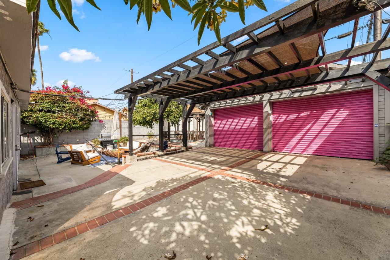 Los Angeles charming big house, king bed, parking, EV - B&B Los Angeles