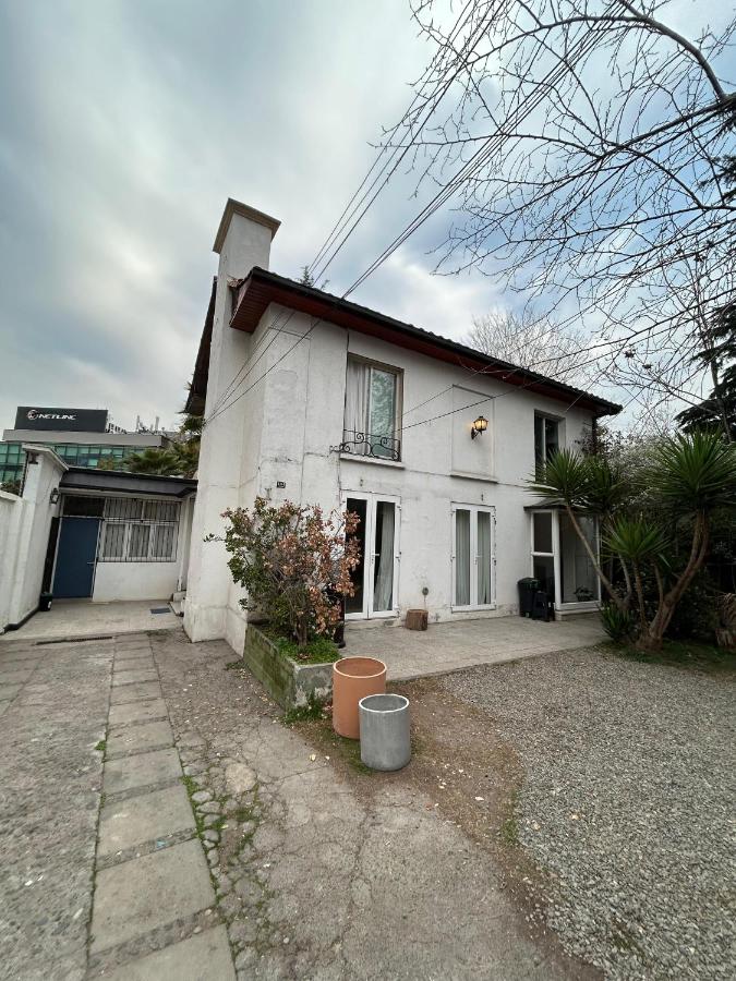 Hermosa casa con estacionamiento a pasos del Costanera Center - B&B Santiago del Cile