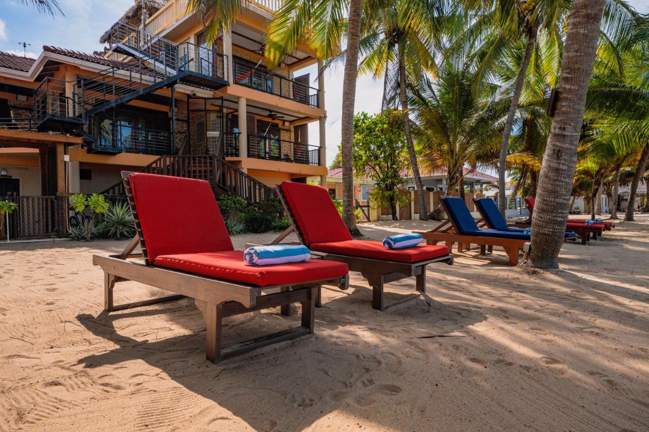 Buttonwood Belize - B&B Hopkins