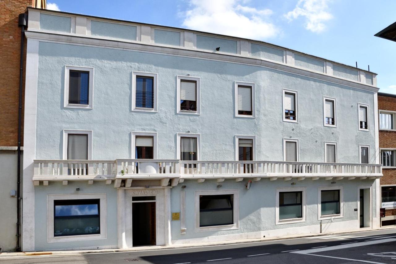 Palazzo Cavalieri business&relax 5aBors - B&B Castiglione delle Stiviere