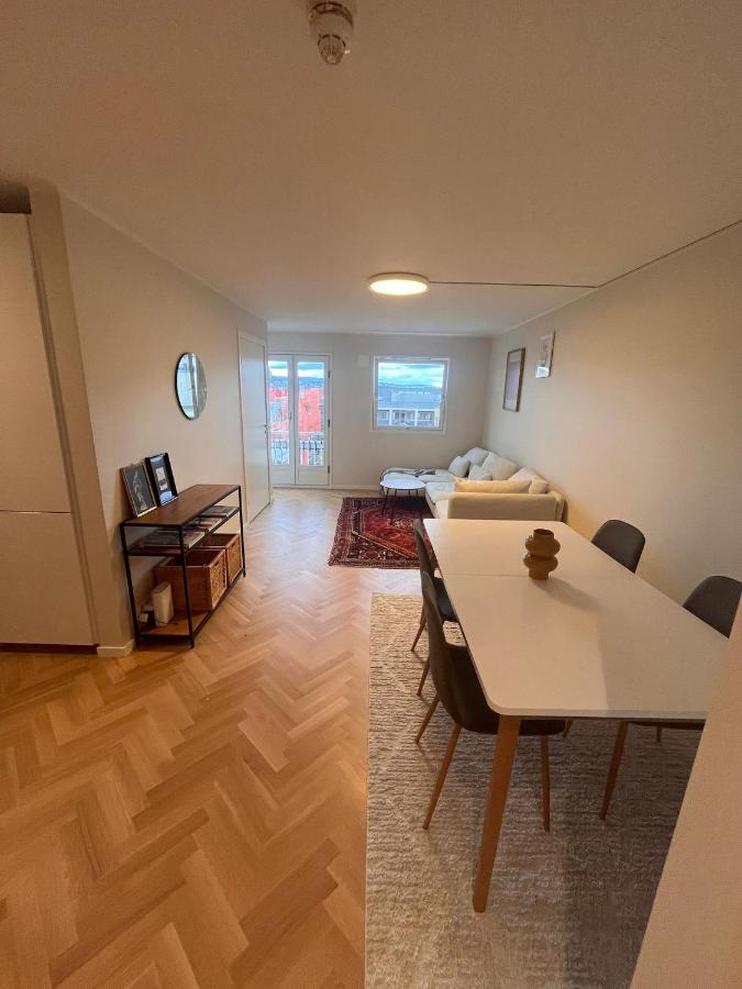 Pen leilighet i et koselig nabolag - B&B Oslo