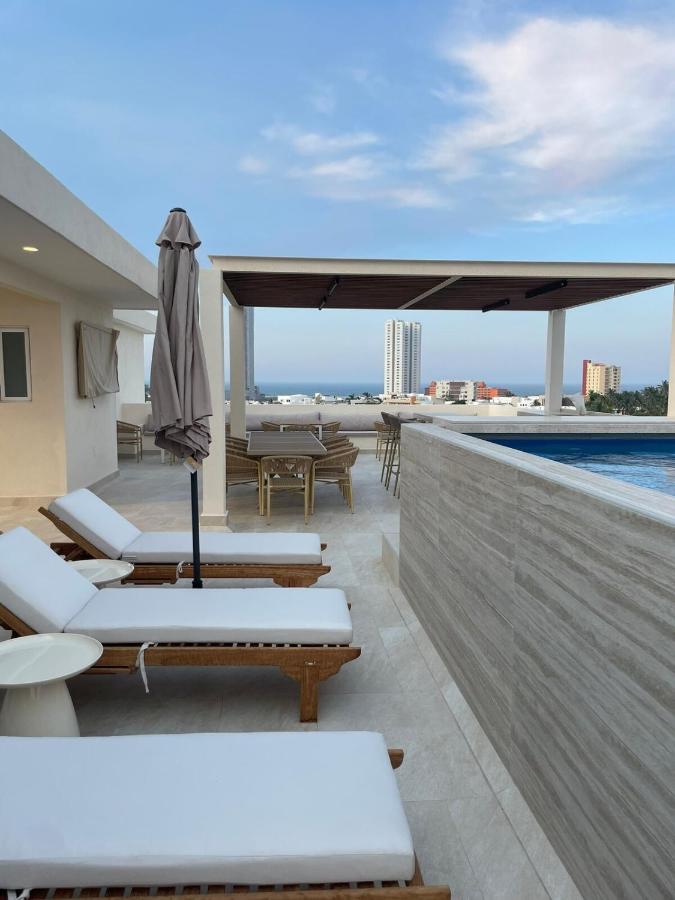 Luxury 2-Bedroom Apartment with amazing view - Infinity Pool and Rooftop in Building - B&B Veracruz