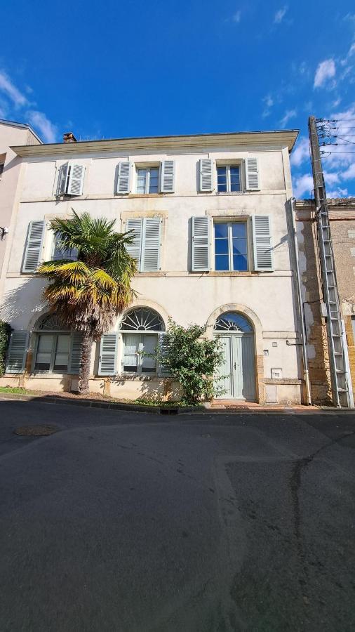 Jolie chambre en cœur de ville - B&B Thouars