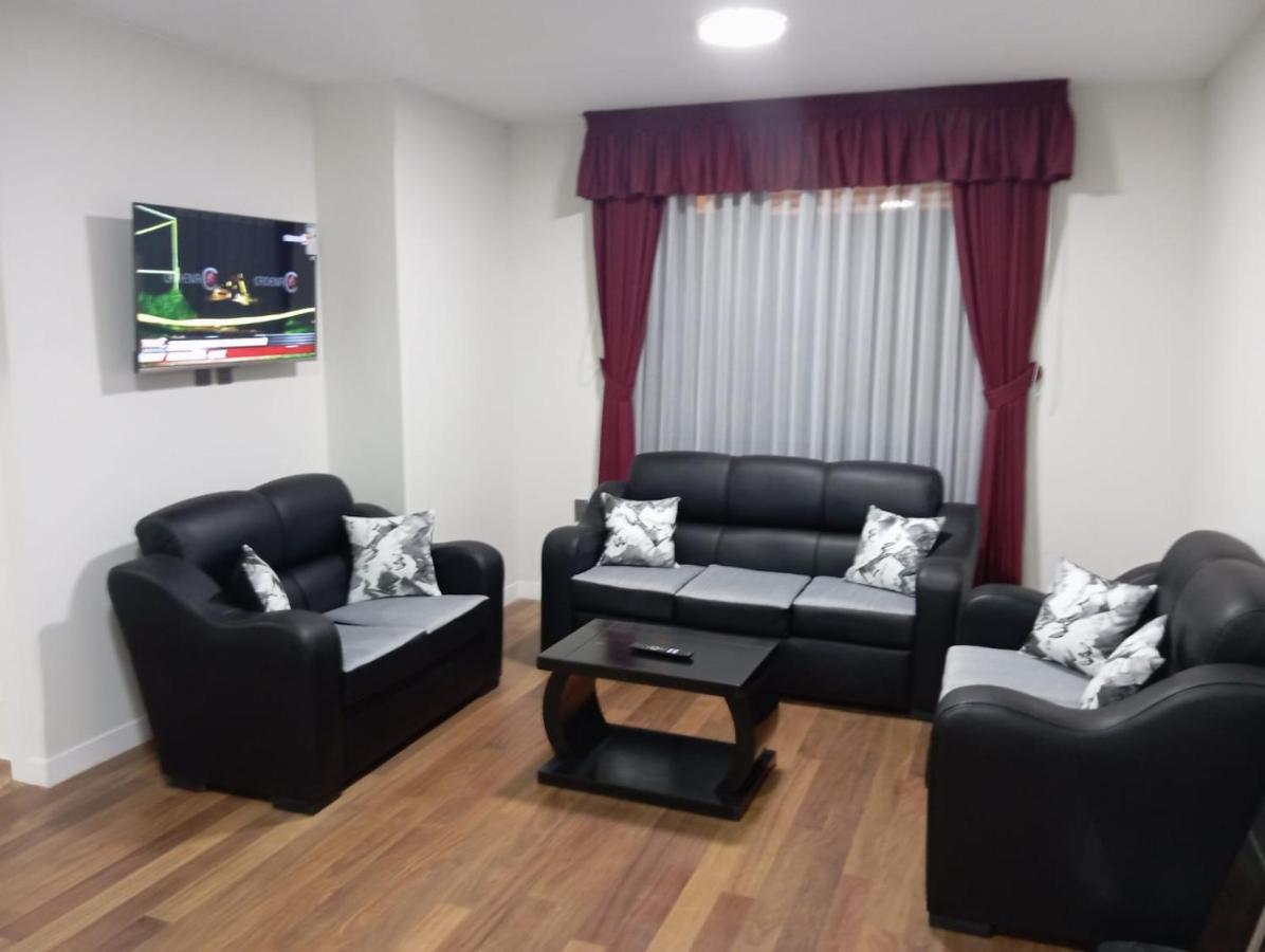 Saint George Ambassador - Ferienwohnung La Paz