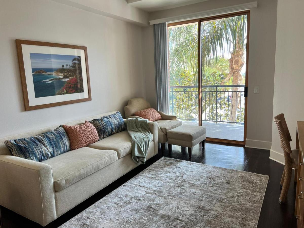 Chic Residences Steps from Beverly Hills & Sony Pictures - B&B Los Angeles