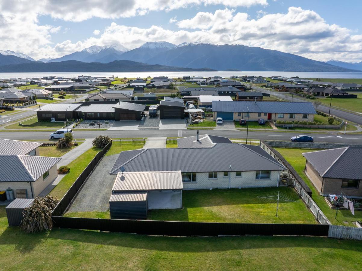 Fiordland Vista Lodge - Te Anau Holiday Home - Bed and Breakfast Te Anau