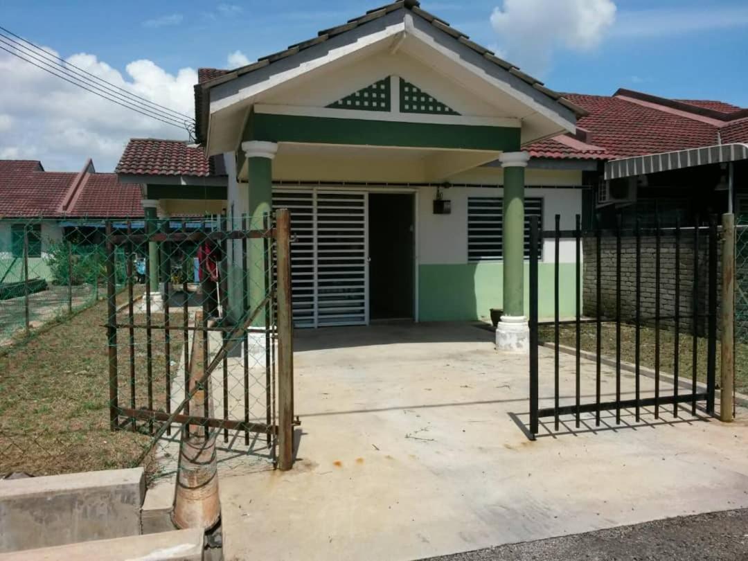 Irah Homestay - B&B Kuantan