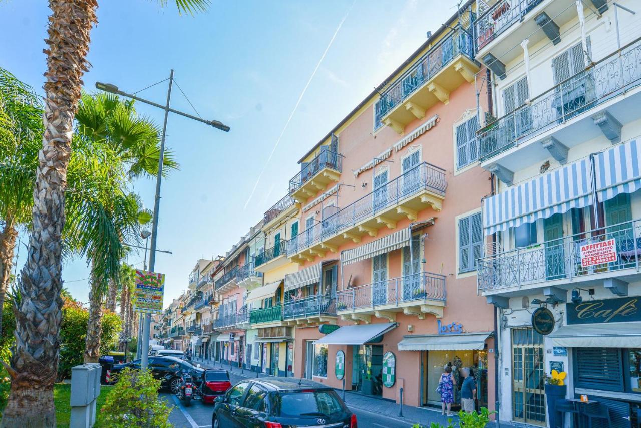 Ca' De Loa by Holiday World - B&B Loano