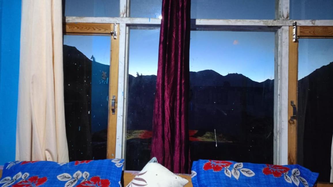 Ladon home stay - B&B Losar