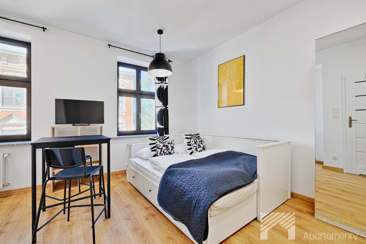 Kilińskiego 33 Comfort&Centrum by LookAp - B&B Lodz