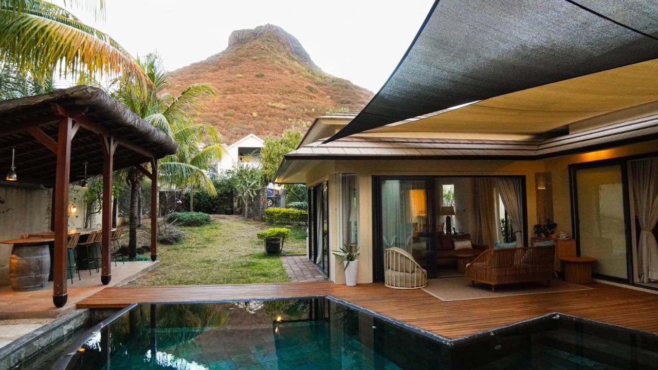 Black River 4-Bedroom Villa, Pool & Mountain View - B&B Grande Rivière Noire