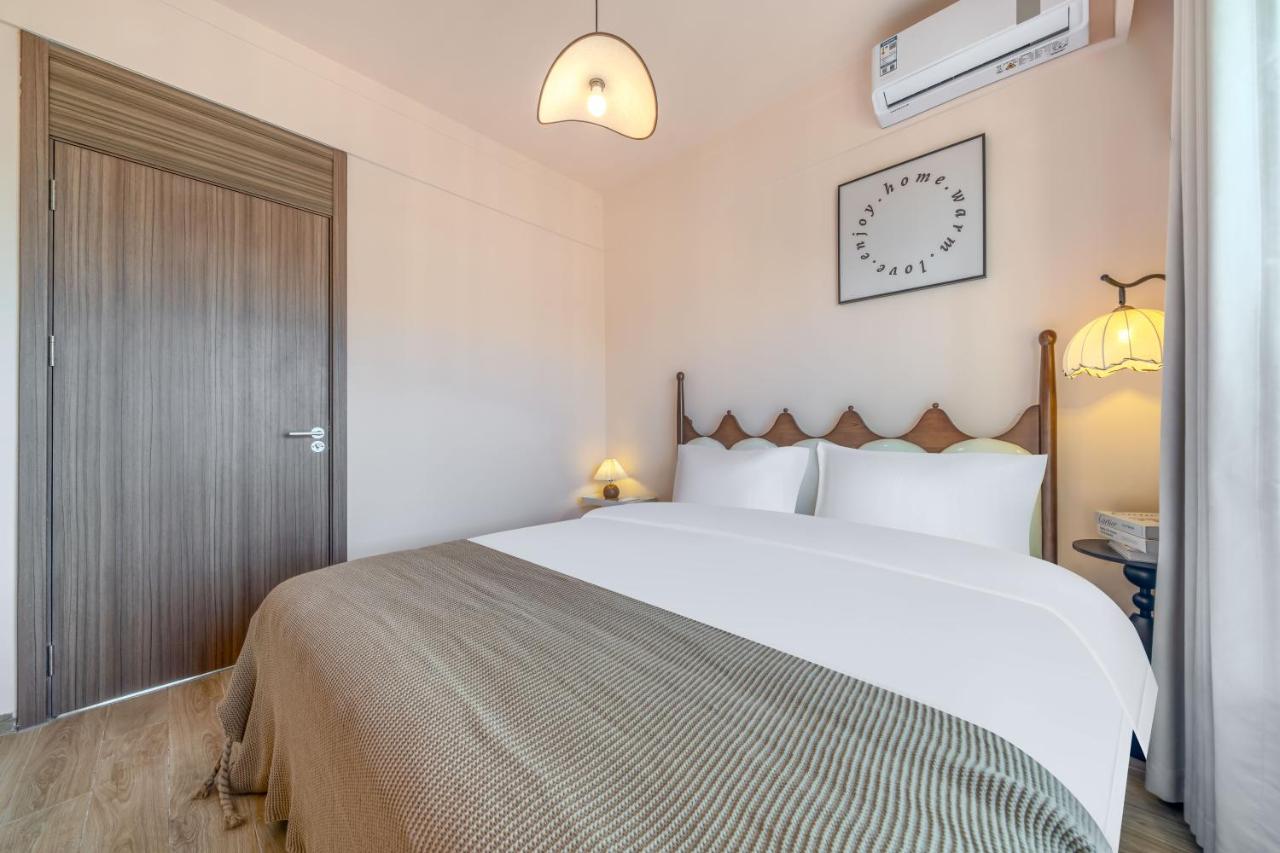 Three-Bedroom Premium Apartment with Balcony