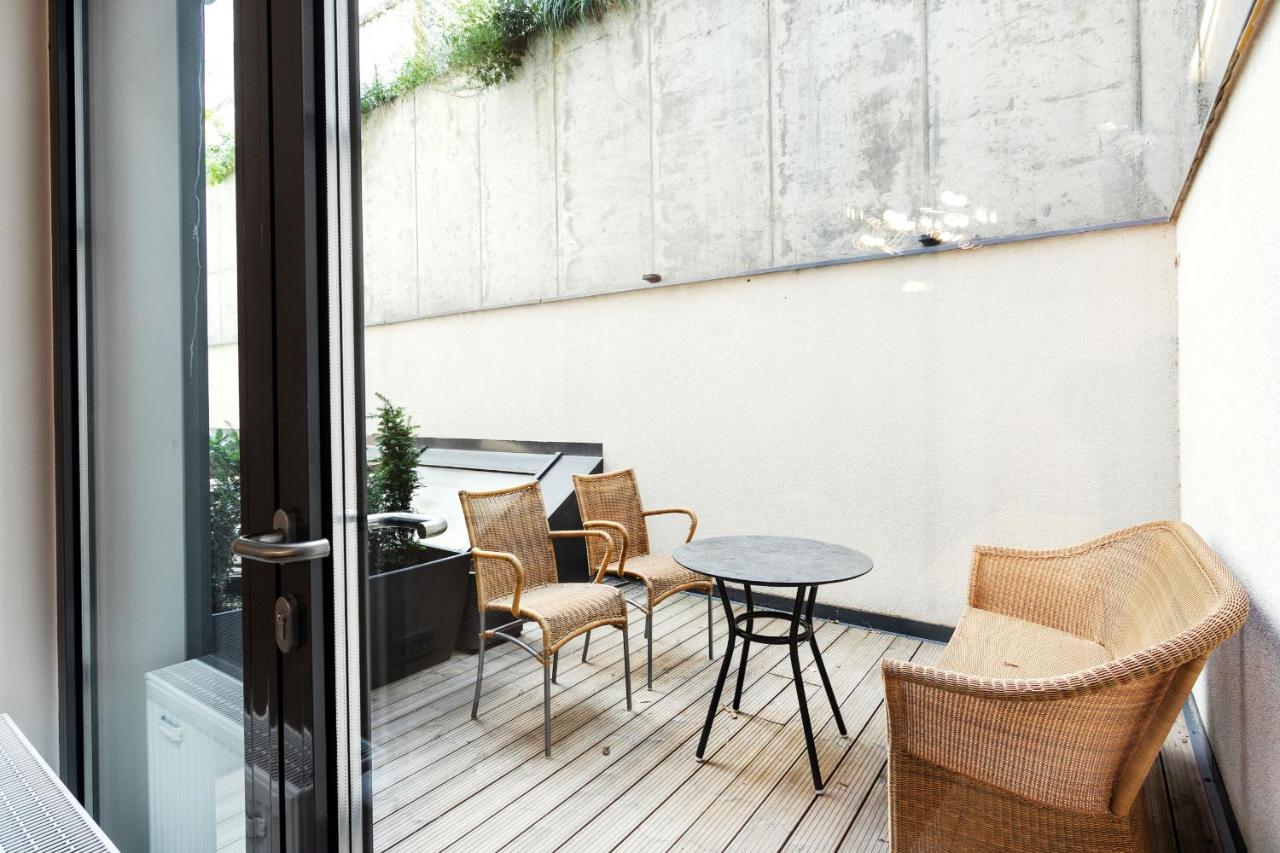 Superior 2 Bedroom 2 Bathroom Apartment by Reside Baltic - B&B Vilnius