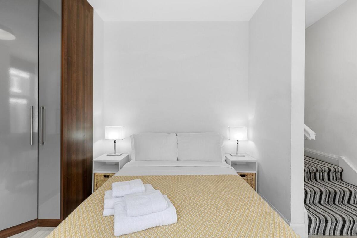 Stylish One-Bedroom Apartment near Balham Station - Chambres d'hôtes Londres