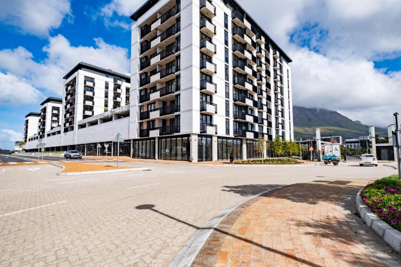 504 Riverlands - Lux 2 Bedroom Apartment with Parking - B&B Città del Capo