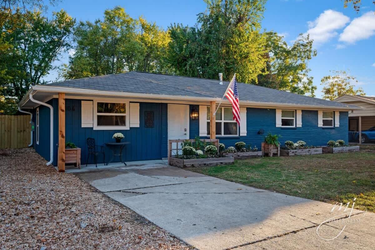 Luxurious 4BR Oasis - Unwind in a Biking Paradise - Chambres d'hôtes Bentonville