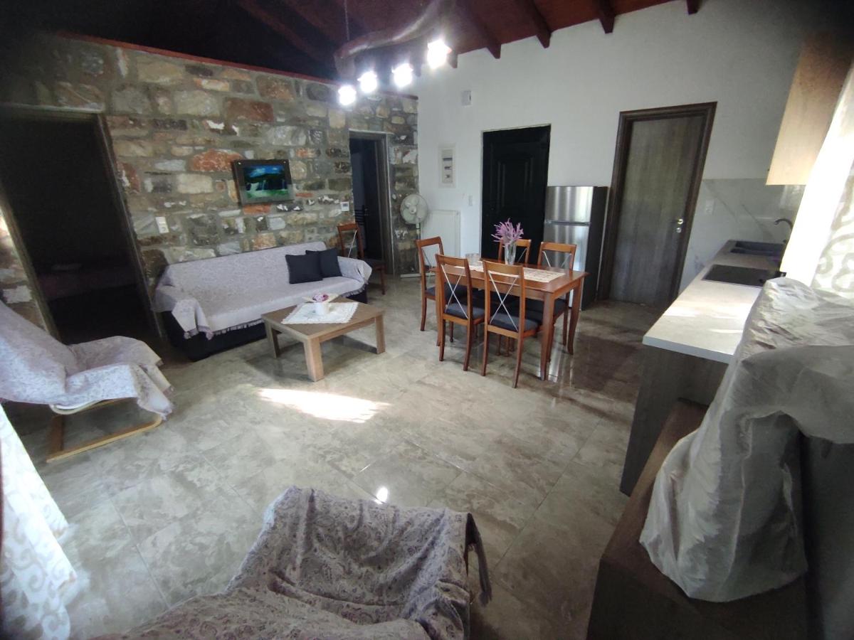 Εξοχικό Στο Δύσβατο - B&B Makrikhórion