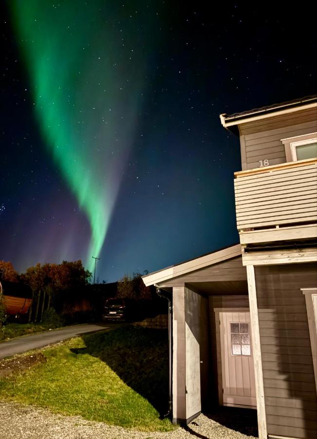 Ersfjord Villa Apt - Chambres d'hôtes Tromsø