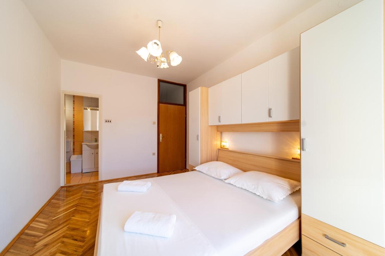 Three-Bedroom Apartment with Balcony