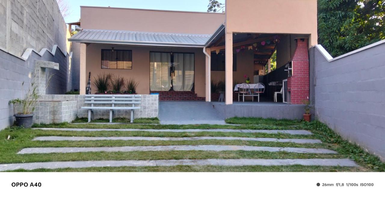 Recanto dos Gigantes - B&B Lavrinhas