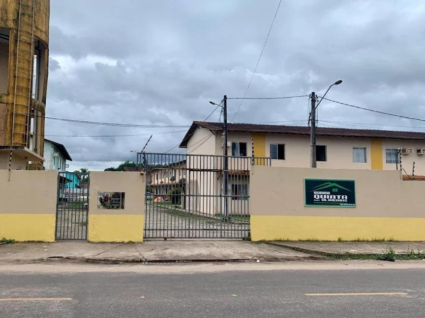 Quarto privativo no Condomínio Quinta das Oliveiras - B&B Ananindeua