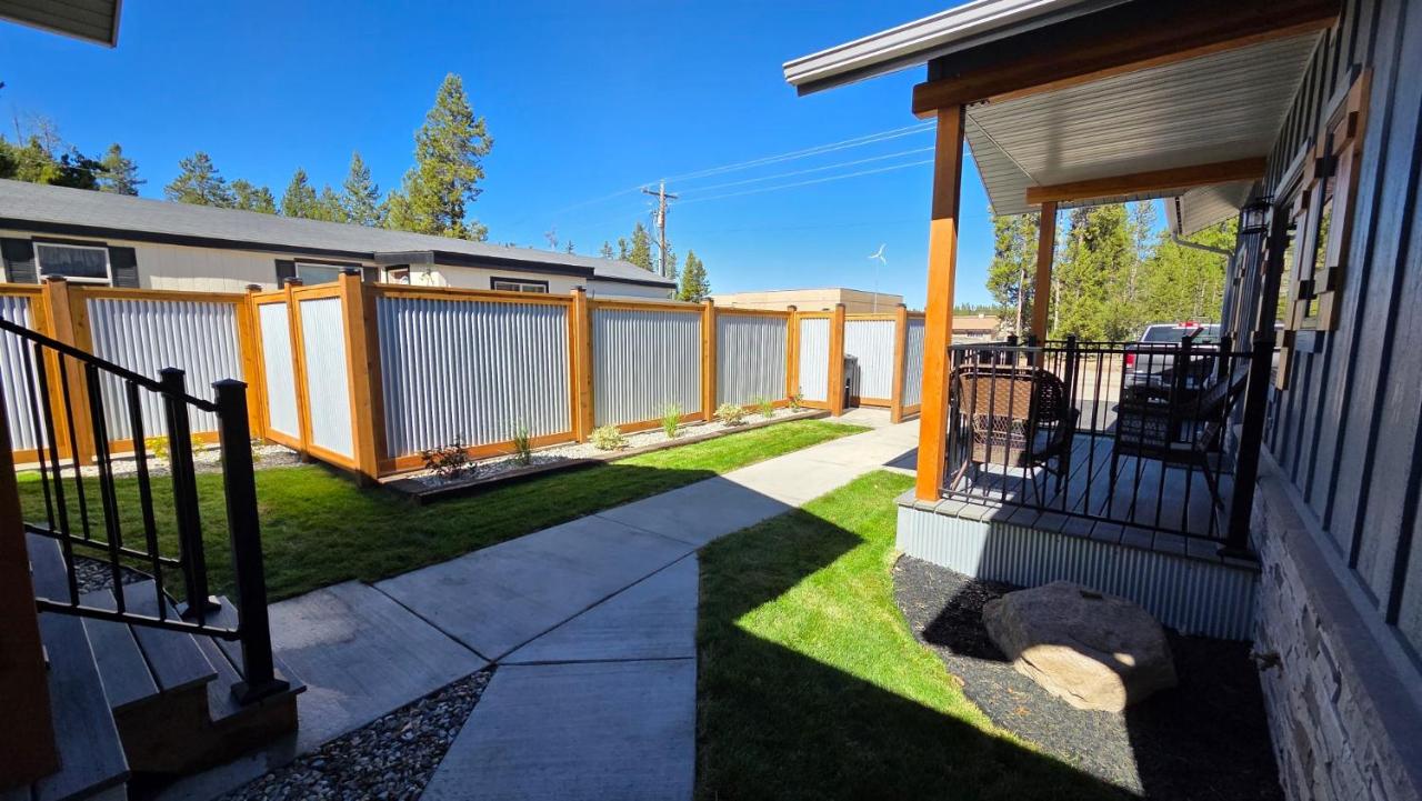 Parkside Cabins - Bed and Breakfast West Yellowstone