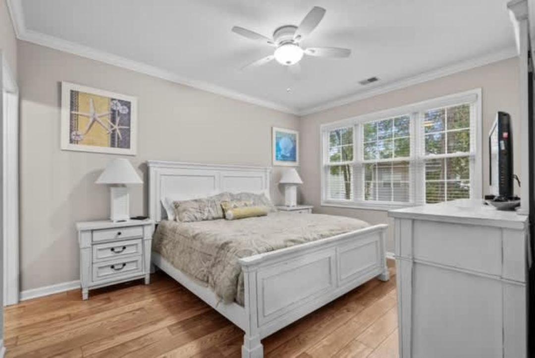 2 BR Coastal Charm Condo inside private gated Community in NMB, Sleeps 4 - B&B Myrtle Beach