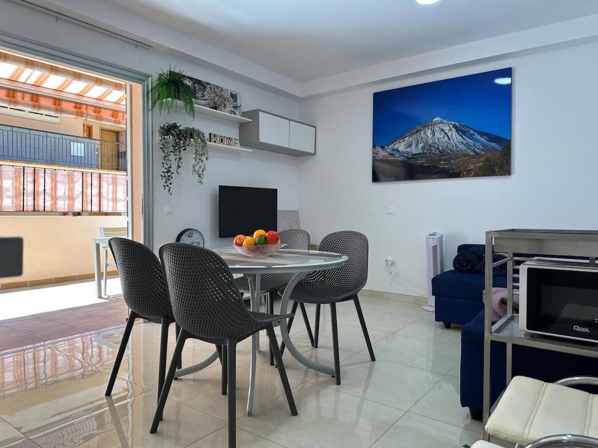 Pool Terrace - B&B Arona