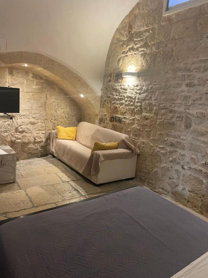 Dimora Mazzini - B&B Trani