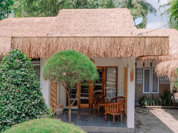Brezze Garden Village - Bed and Breakfast Pemenang