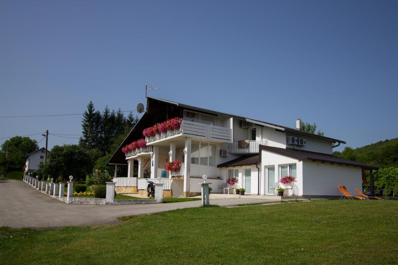 House Zupan - Bed and Breakfast Rakovica