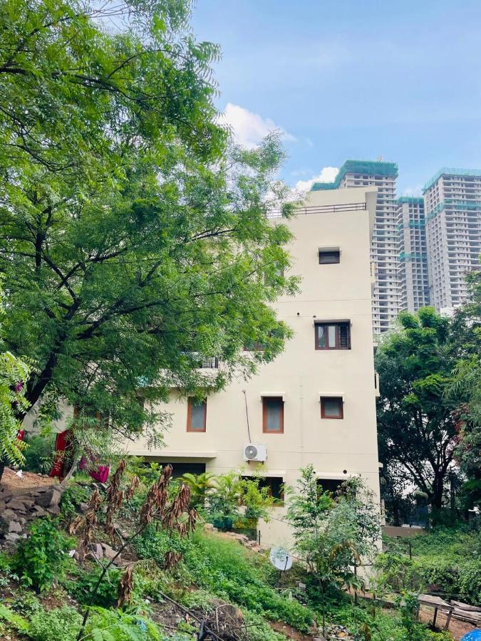 Zivo Stays, Studio Apartments, Jubilee Hills - B&B Hyderabad