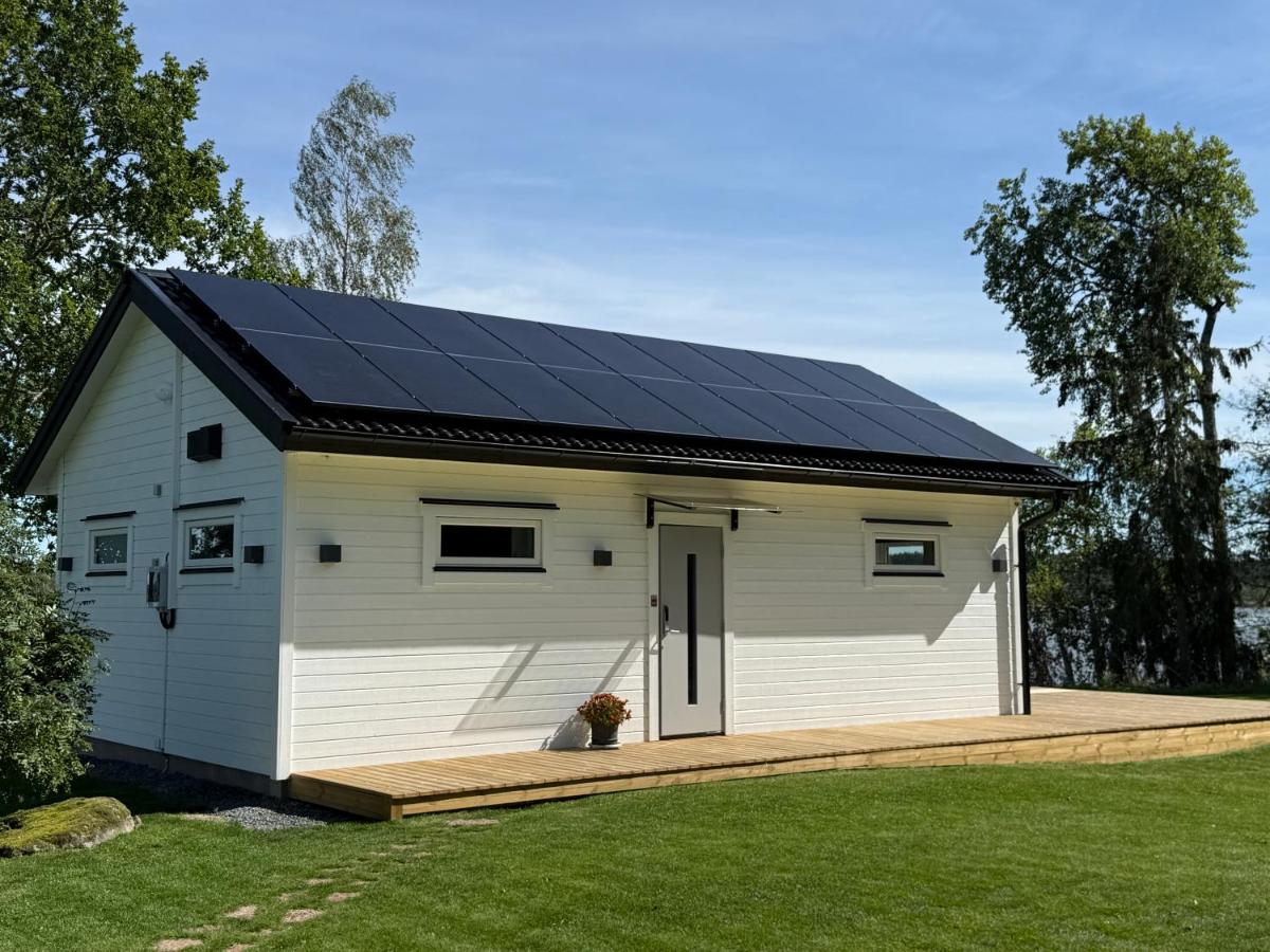 Villa Guldkusten - Bed and Breakfast Kolsva